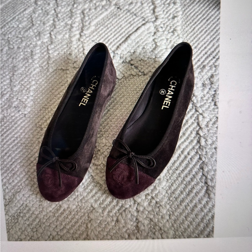 Chanel Women's Dark Brown and Black Suede Flats
